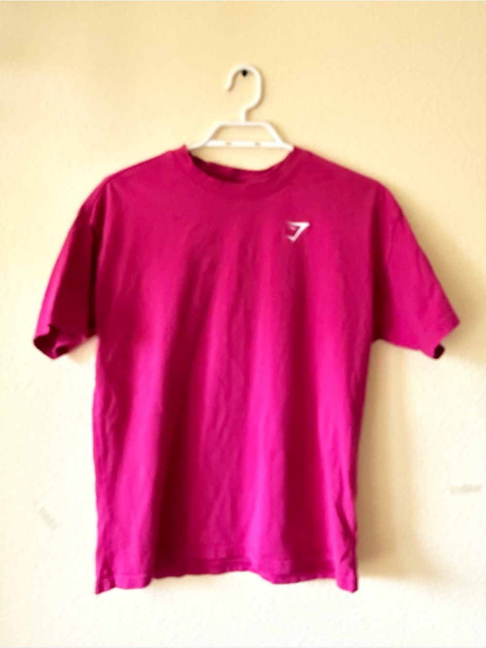 Gymshark Pink Magenta Logo Tee Athletic Workout Training Gym Casual Athleisure - Picture 7 of 9
